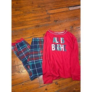 Holiday Pajama Set Size Medium